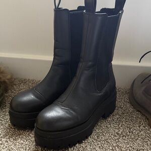 Black Platform Chelsea Boots